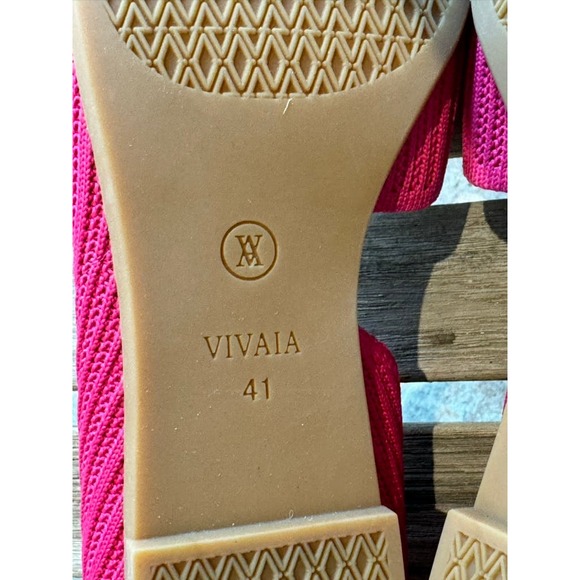 Vivaia Women's Pink Flats - Picture 8 of 8